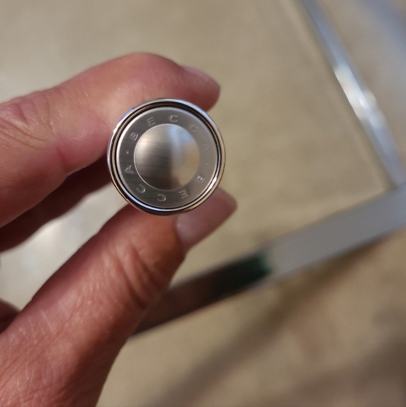 BECCA COSMETICS GLOW GLOSS - Picture 5 of 5